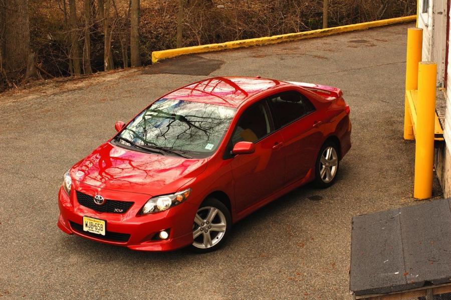  Toyota Corolla XRS 2009 года  (фото 5 из 32)